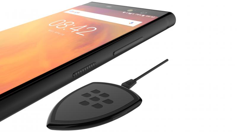 Blackberry-Wireless-Charger